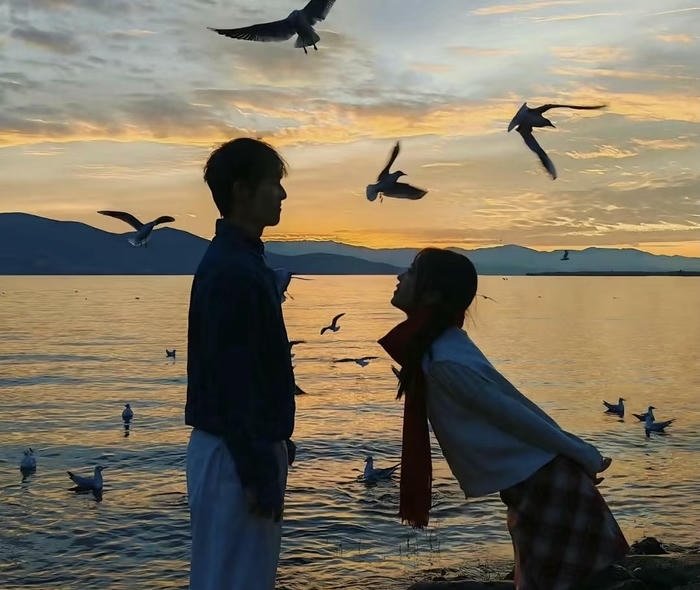 Lost connection sad couple dp mood