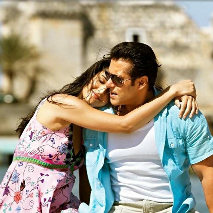 Romantic love images hd passionate couple embrace wallpaper art