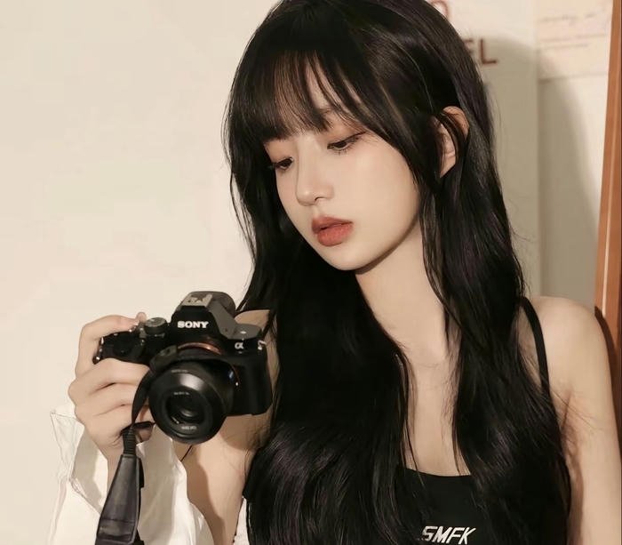 Silent cool dp for girls vibe