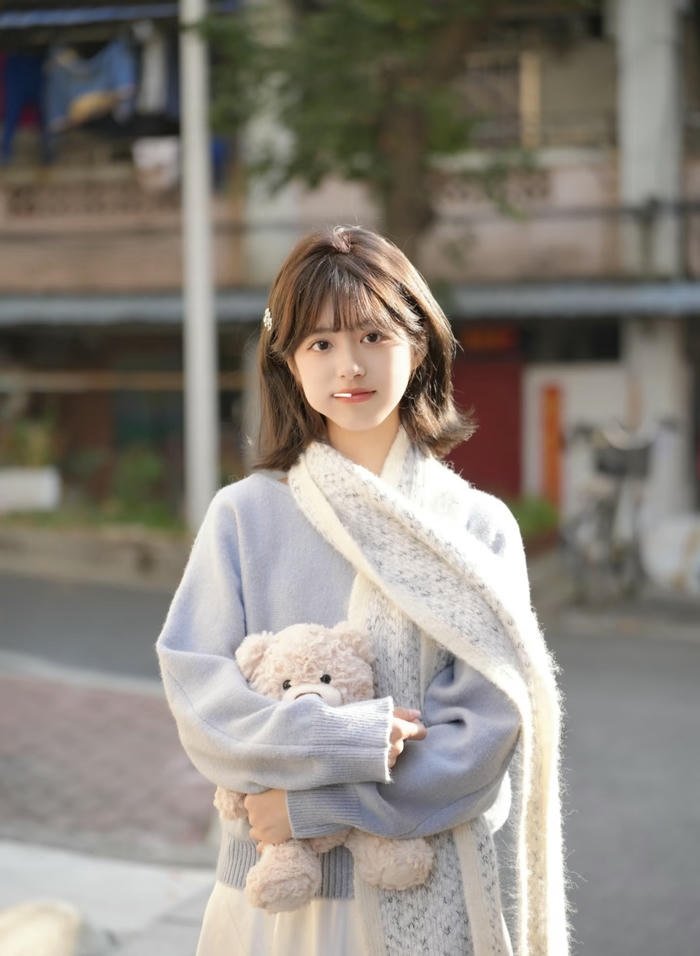 Simple portrait real girls dp style