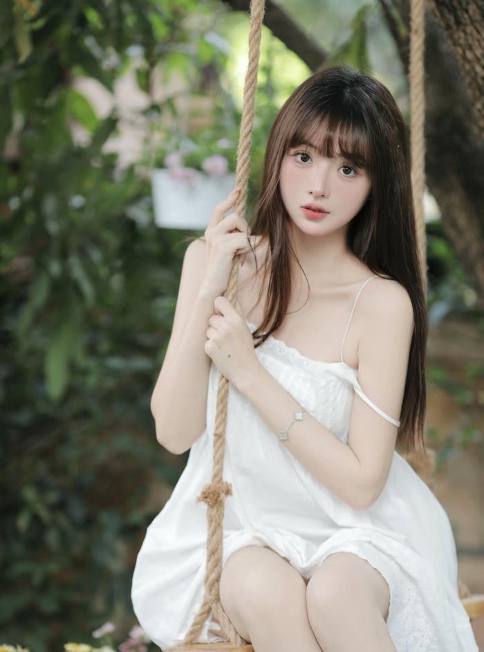 Simple vibe real girls dp portrait