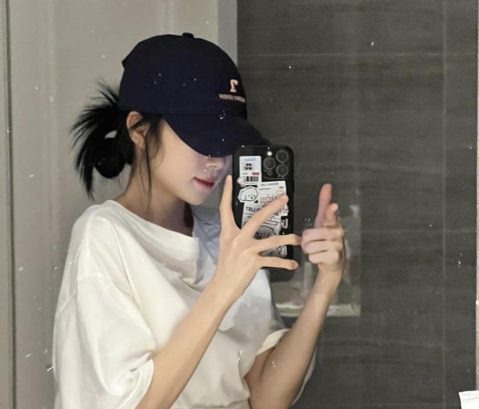 Urban cap girl dp trendy outfit