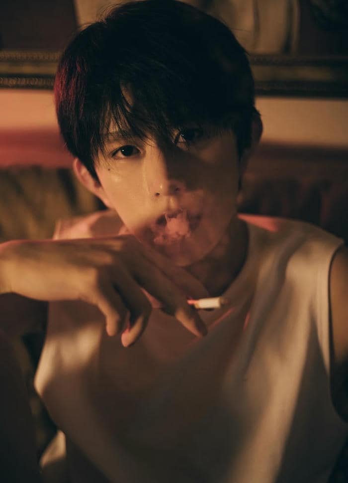 aesthetic smoker boy dp dark