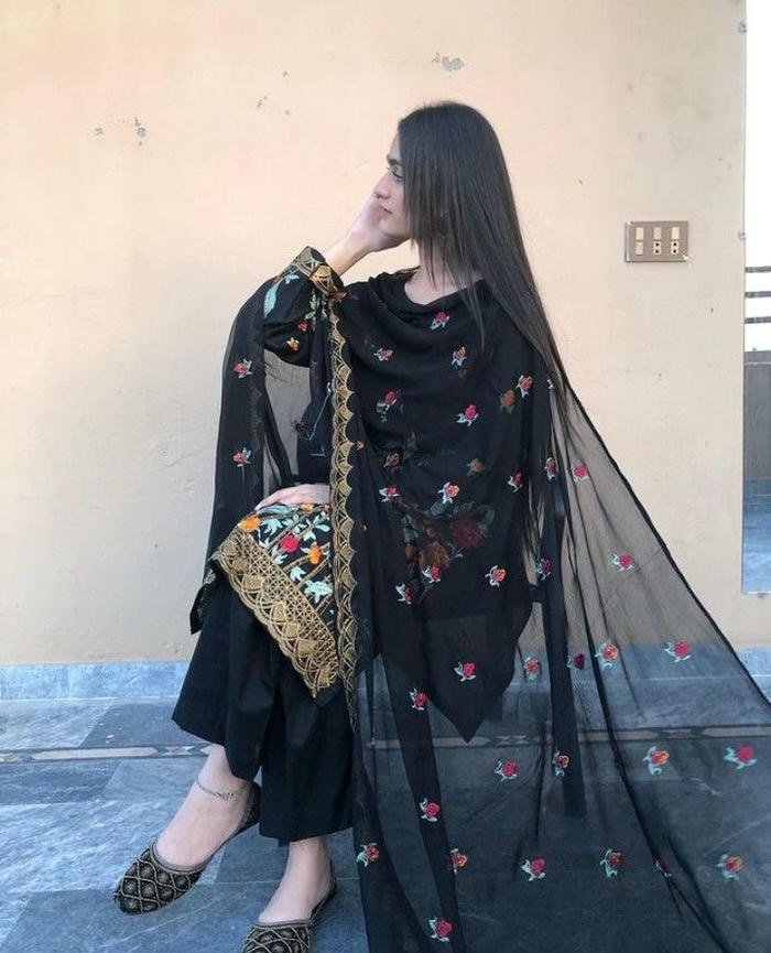 artistic punjabi girls dp portrait style sexy