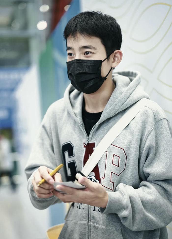 boy dp smart minimal