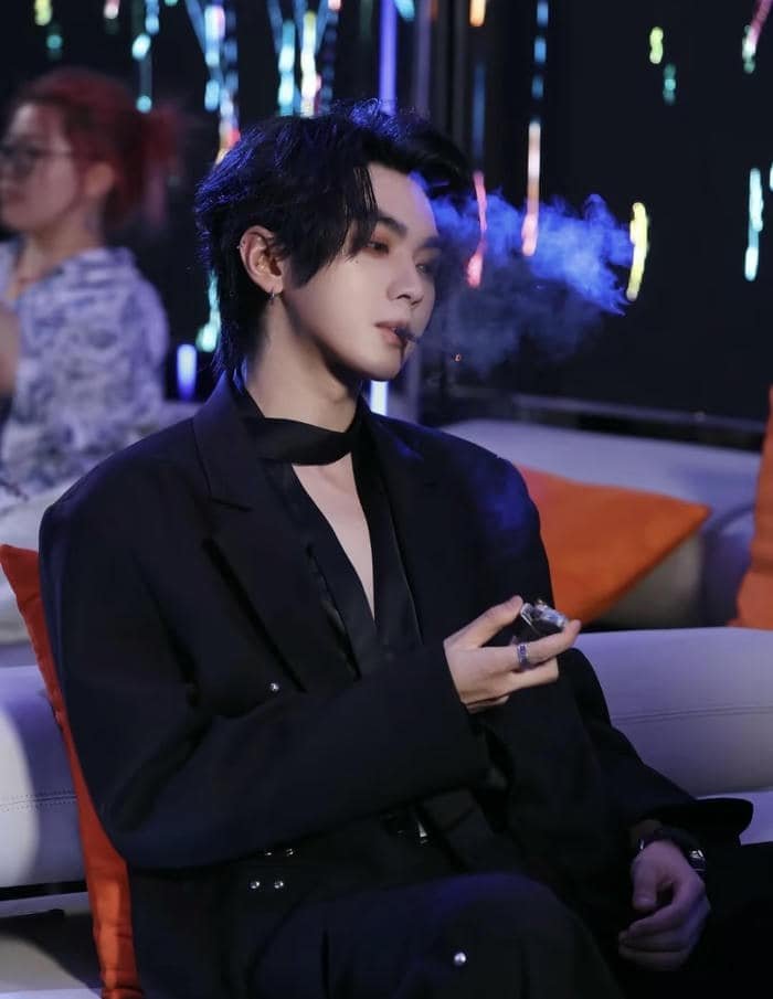 boy style profile smoker dp