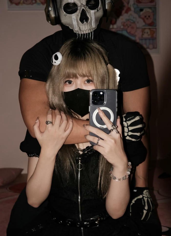 calm mystery of shadow girl dp