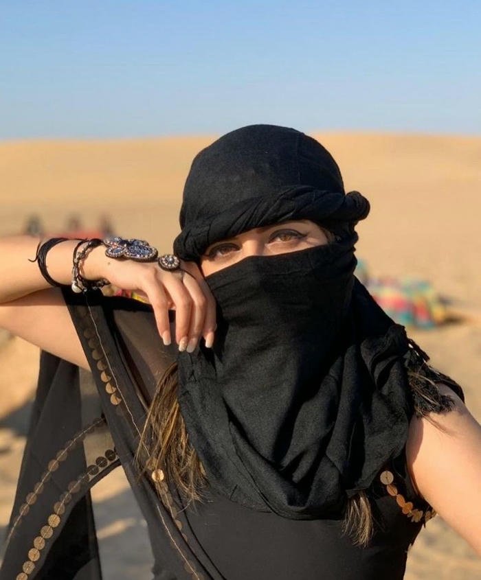 charming islamic girls dp smile aesthetic