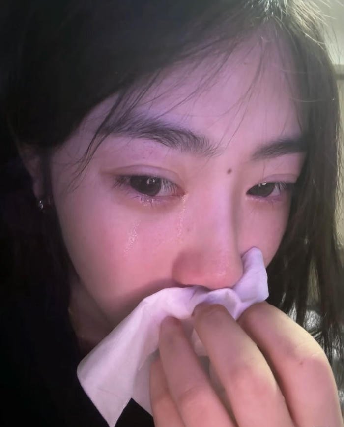 cold sadness in girls sad dp