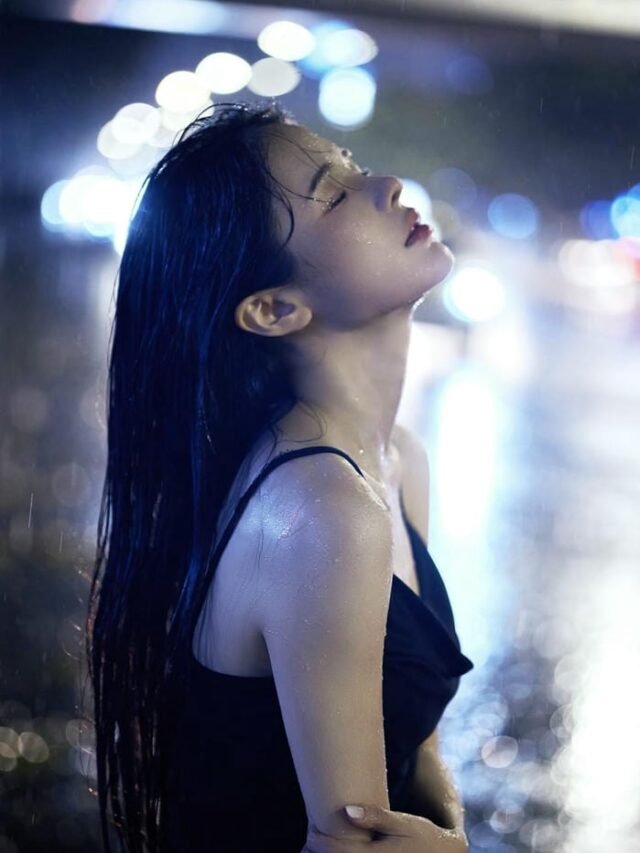 180+ girls sad DP pics for emotional, heart-touching profiles