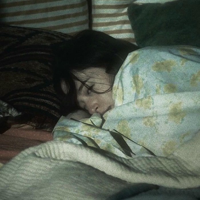 crying mood off dp for girl portrait