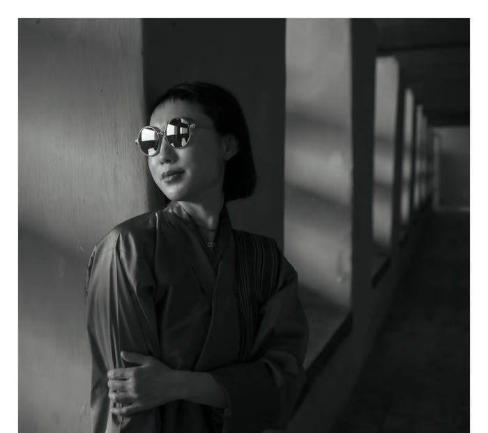 darkened profile in shadow girl dp