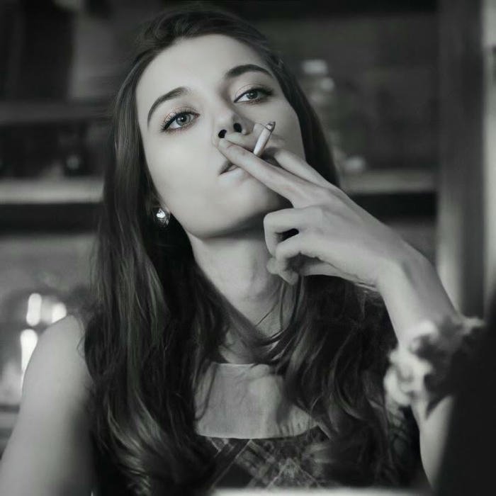 edgy Smoking Girl DP