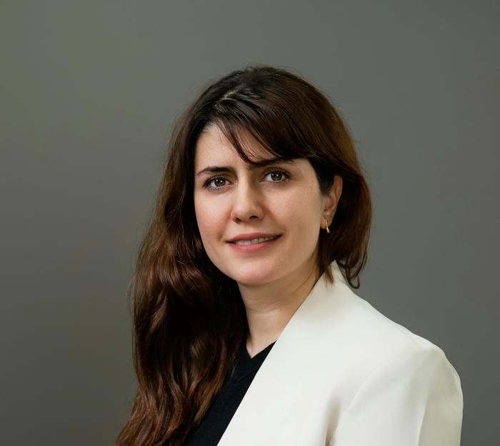 elegant profile dp for girl vibe