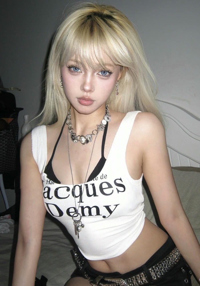 energetic naughty girl dp lively look