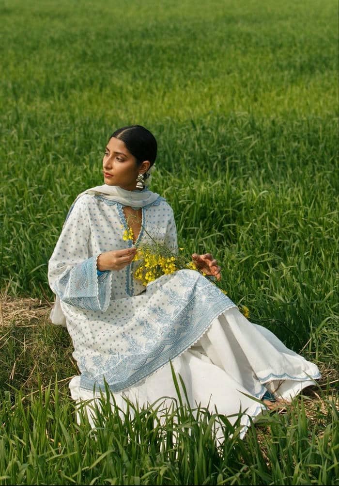 ethnic punjabi girls dp traditional outfit