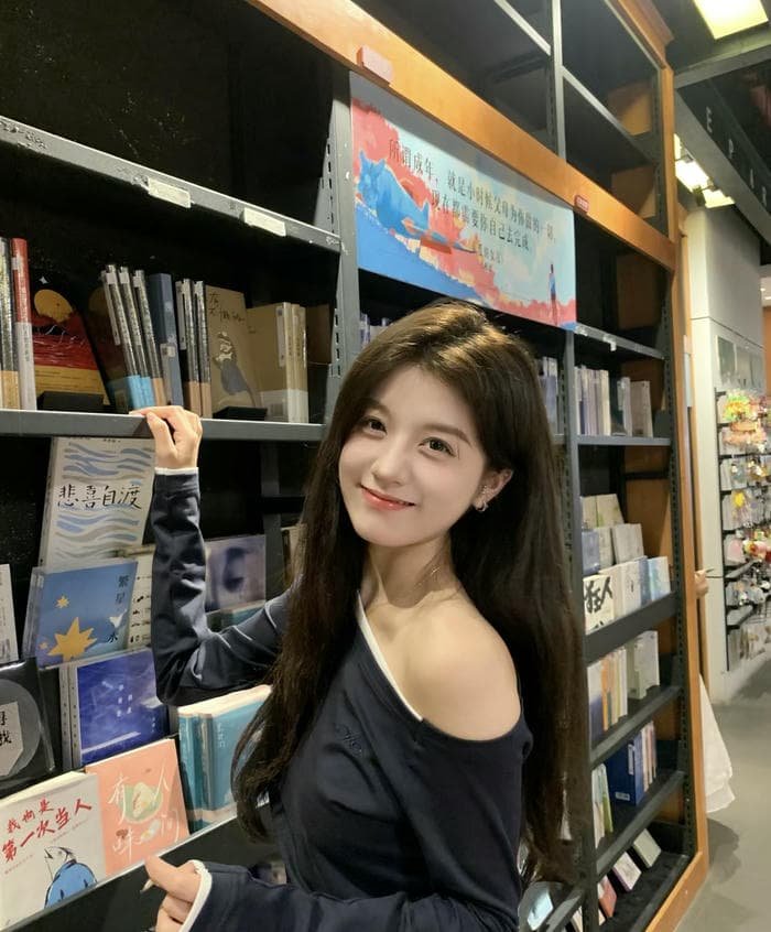 exam notes girl image