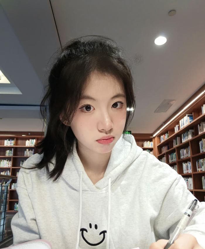 exam season girl avatar