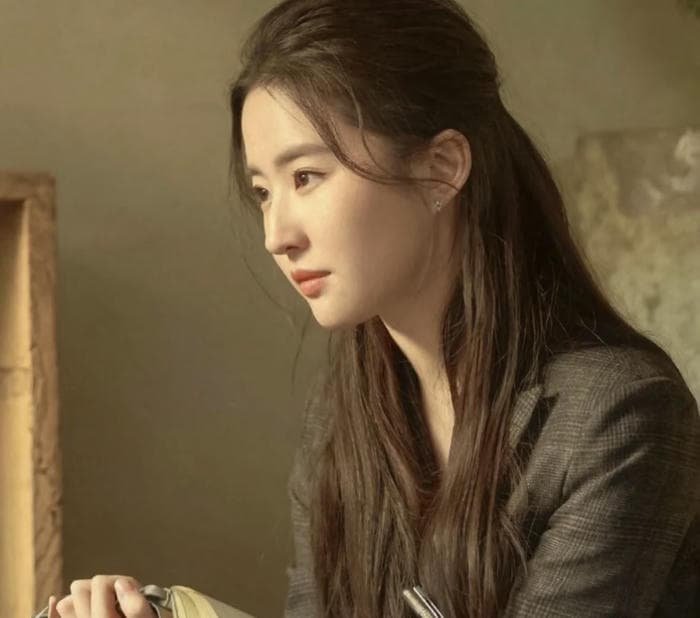 exam time girl display