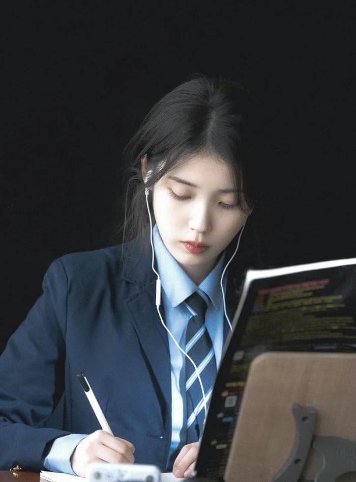 exam vibes girl avatar