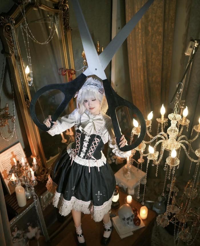 gentle darkness of shadow girl dp