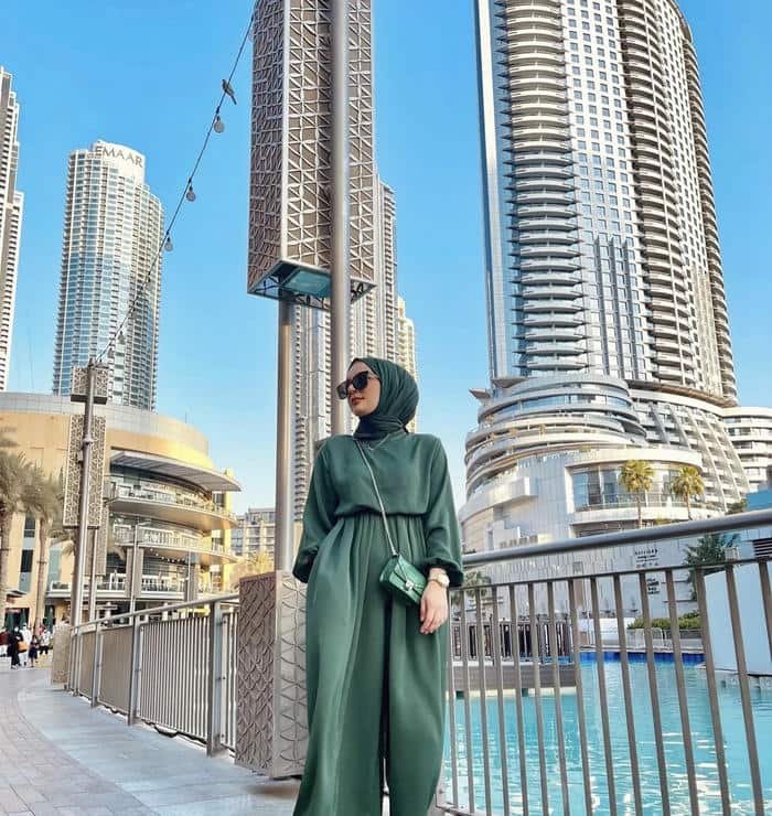 golden light for ramadan dp for girls