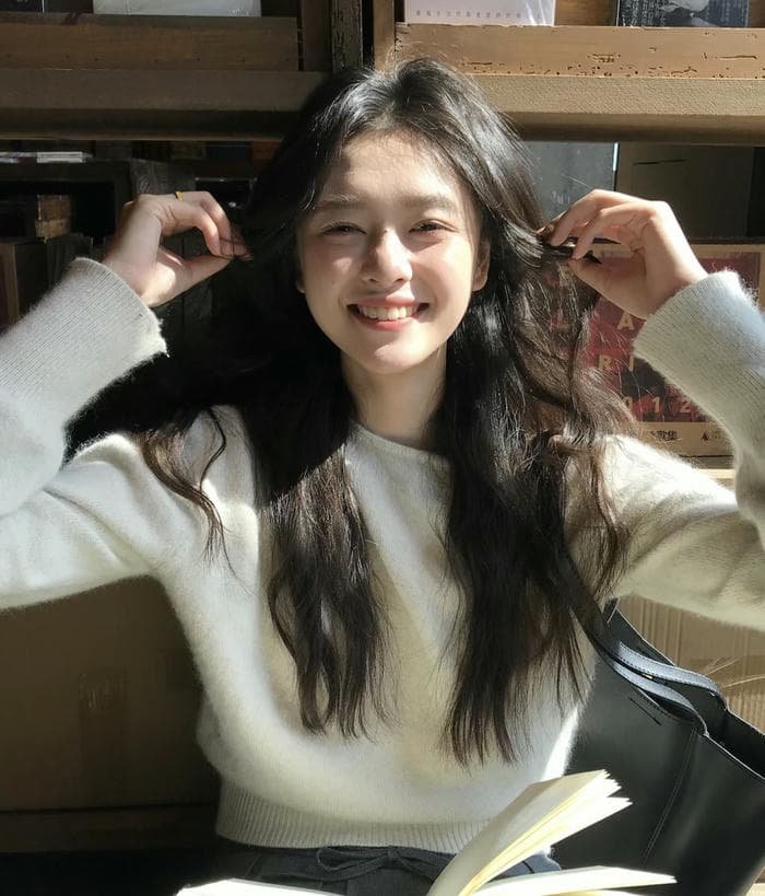 hard study girl display