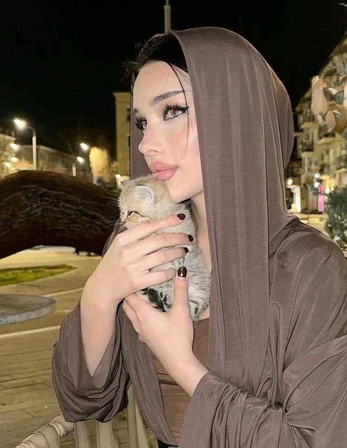 hijab dp for girls calm vibe