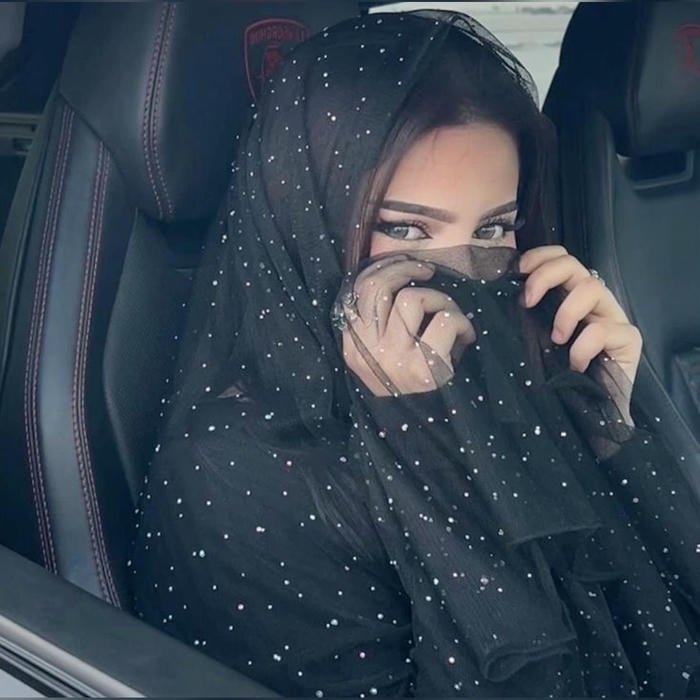 hijab dp for girls portrait style