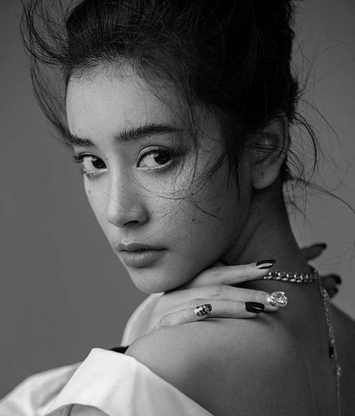 lively expression female profile