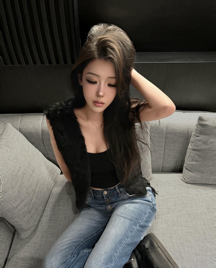 lively naughty girl dp fun beauty