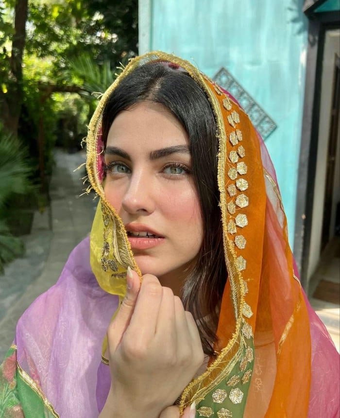 lovely indian girl dp soft portrait