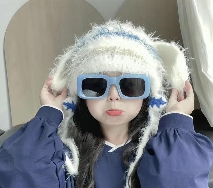 mischief girl avatar