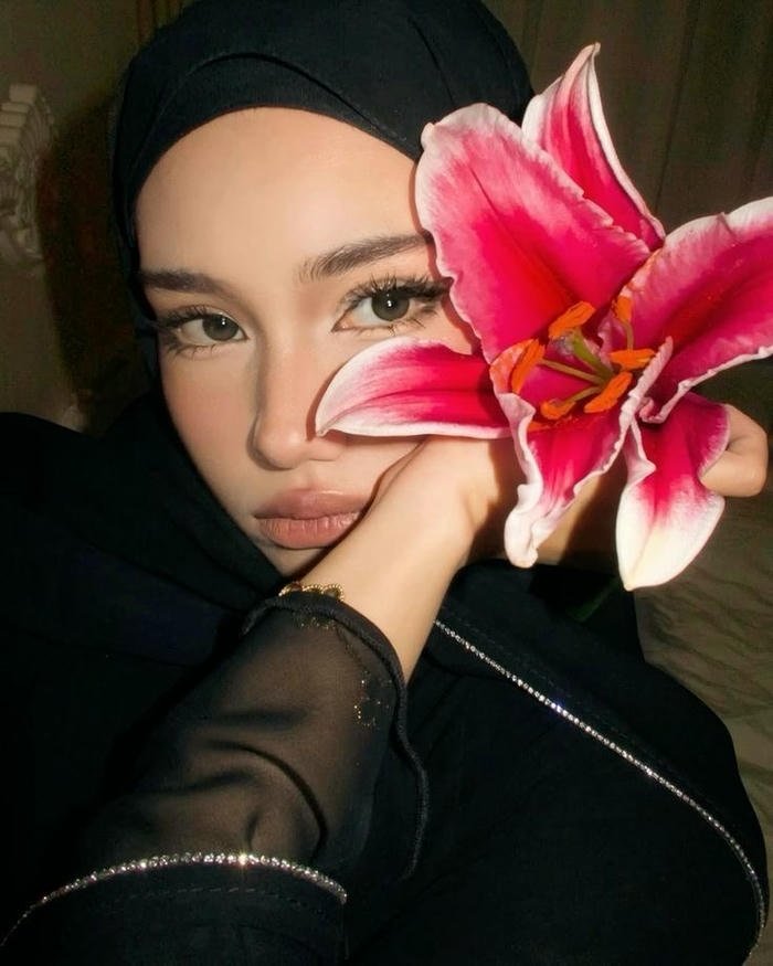 natural muslim girl dp calm aesthetic