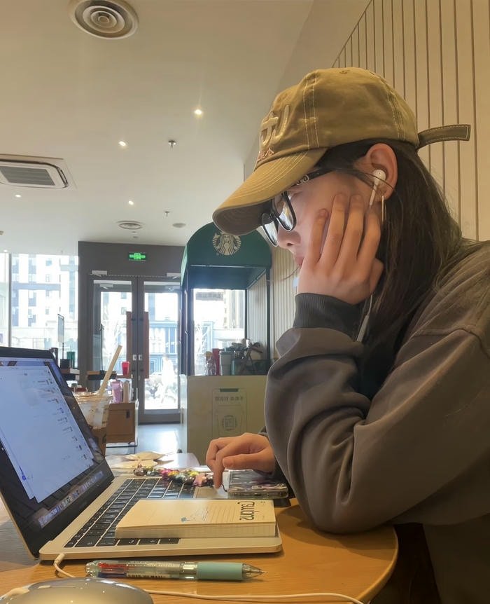 organized desk in study girl dp