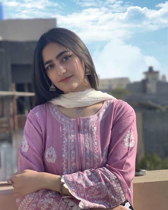 peaceful punjabi girls dp aesthetic mood