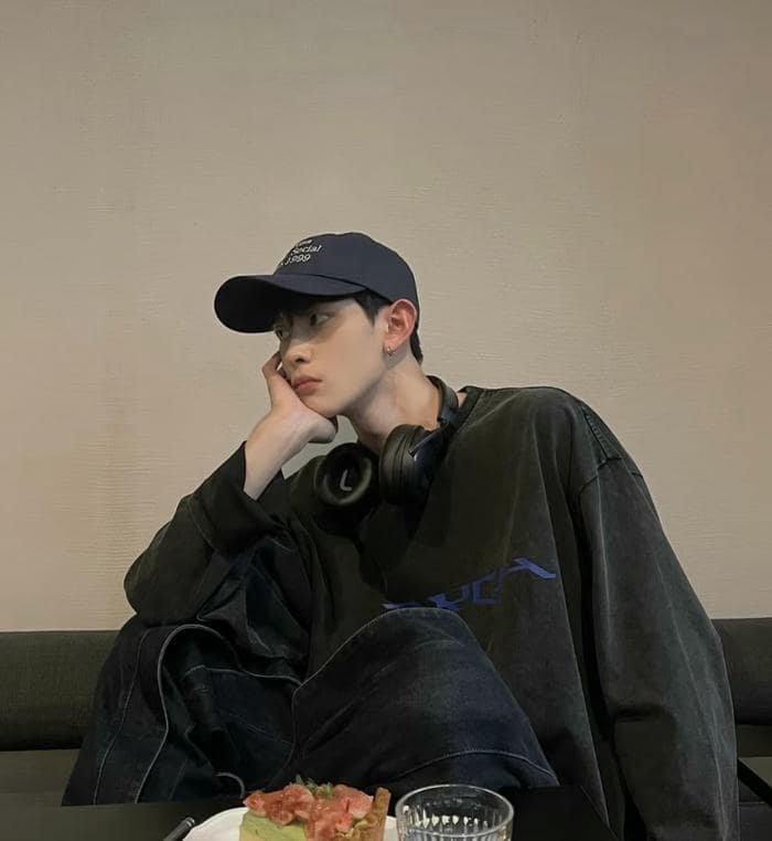 pic stylish boy profile