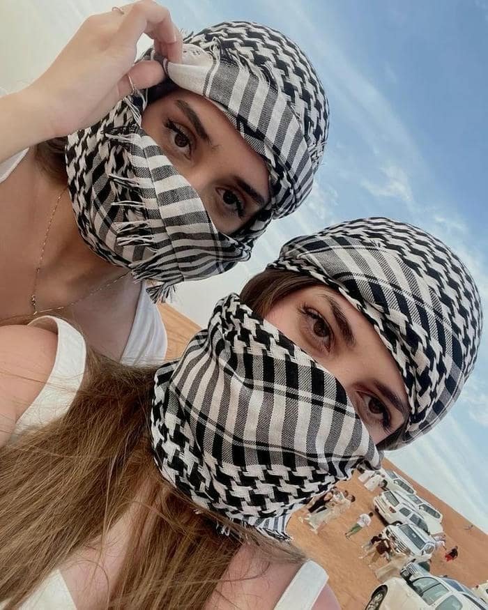 poised islamic girls dp confident look