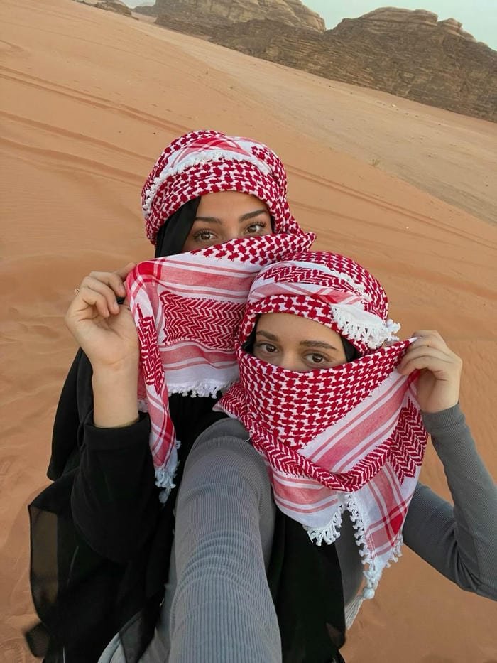 refined islamic girls dp calm elegance