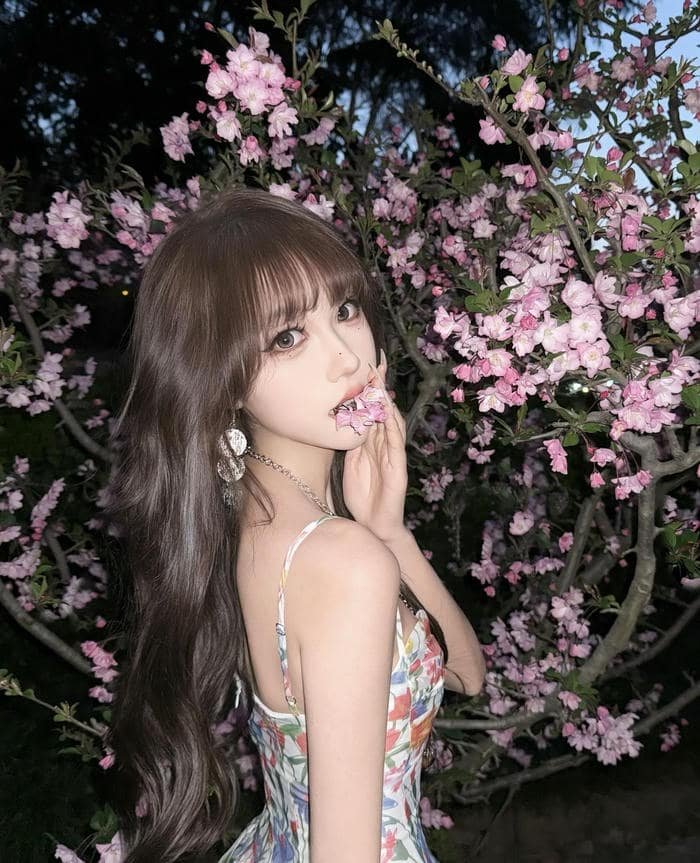 romantic love dp for girls soft