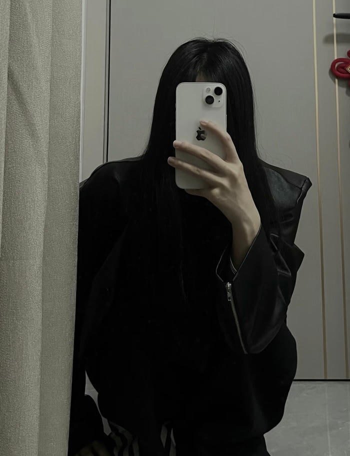 soft artistic shade in shadow girl dp