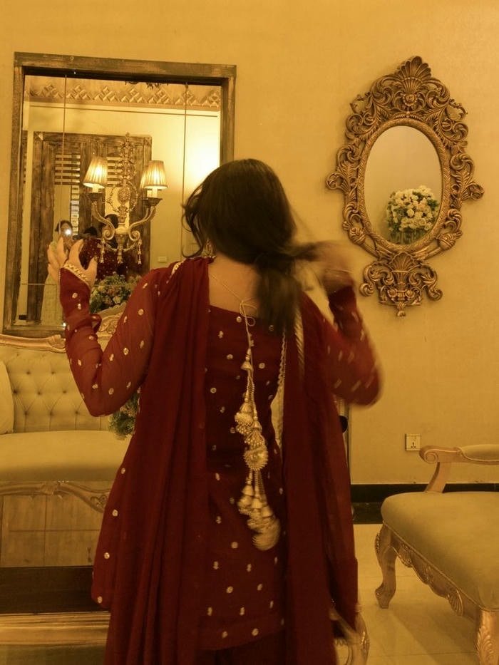 soft indian girl dp portrait aesthetic