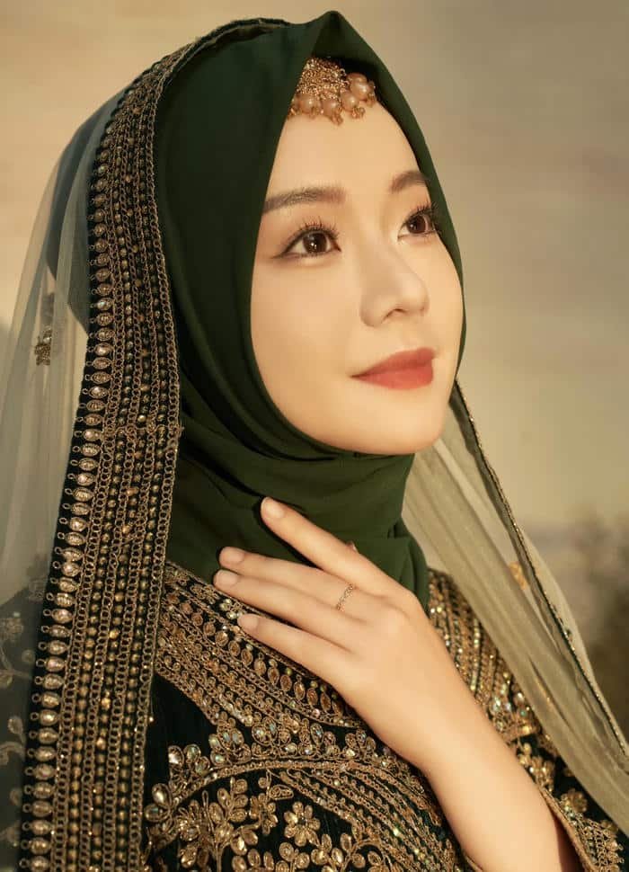 soft light aesthetic in ramadan dp for girls