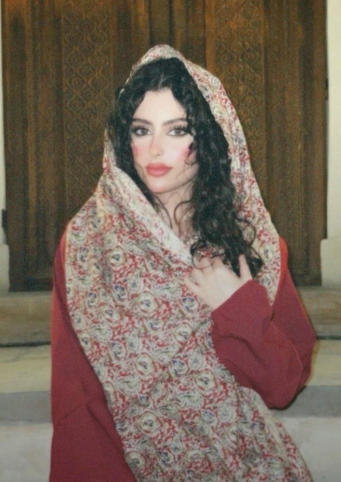 stylish portrait hijab dp for girls