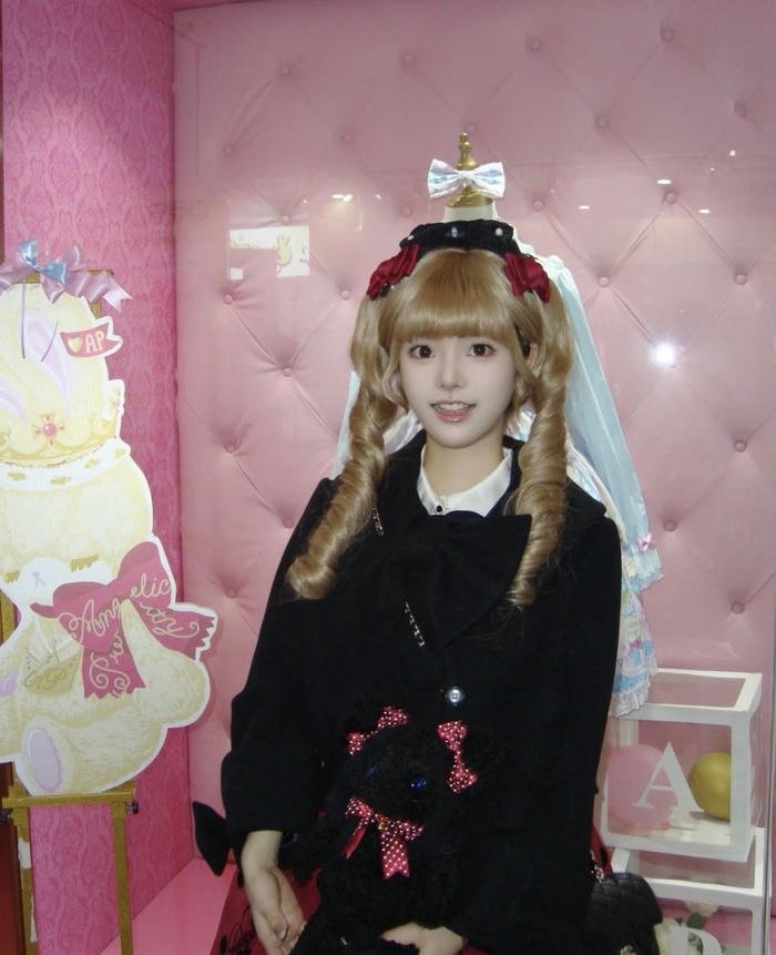 subtle love dp for girls calm