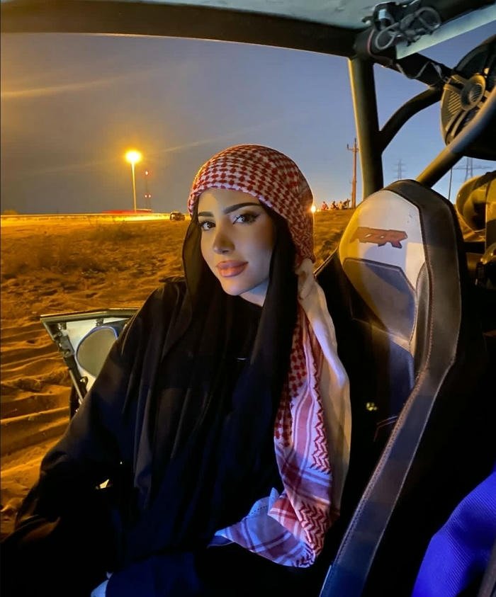 timeless islamic girls dp elegant beauty