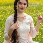 trendy indian girl dp stylish look