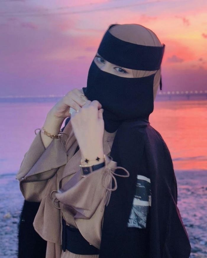 trendy islamic girls dp stylish look