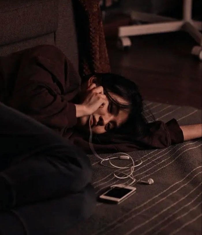 weak mood off dp for girl portrait