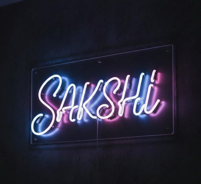 Golden glow smile sakshi name dp